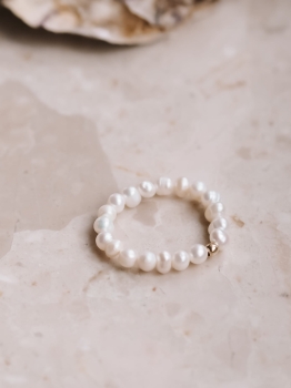 Pierścionek Pearls z pereł naturalnych i kuleczki ze złota 585